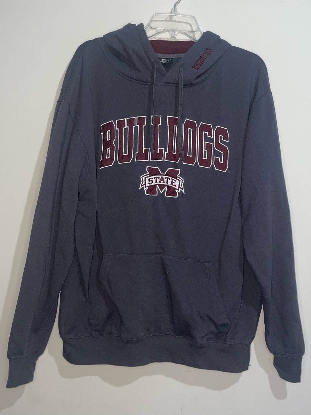 Colosseum Men’s Grey Maroon Mississippi State University Logo Drawstring Hoodie